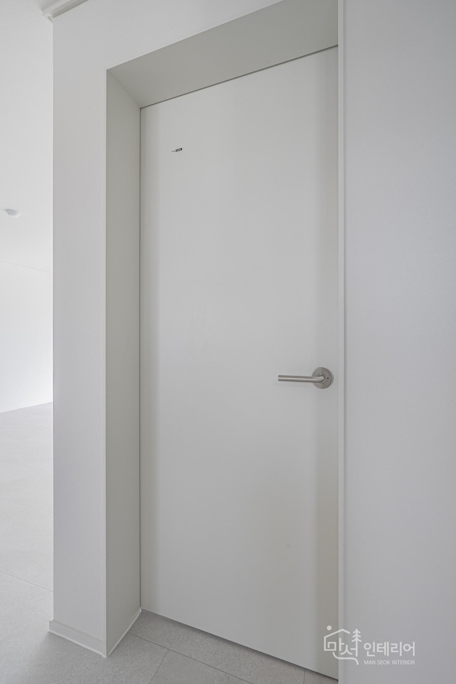 2040995494_8TI2tiv5_06a058c158a328cca7384e88d90c1c6a92b5d6df.jpg 이미지크게보기