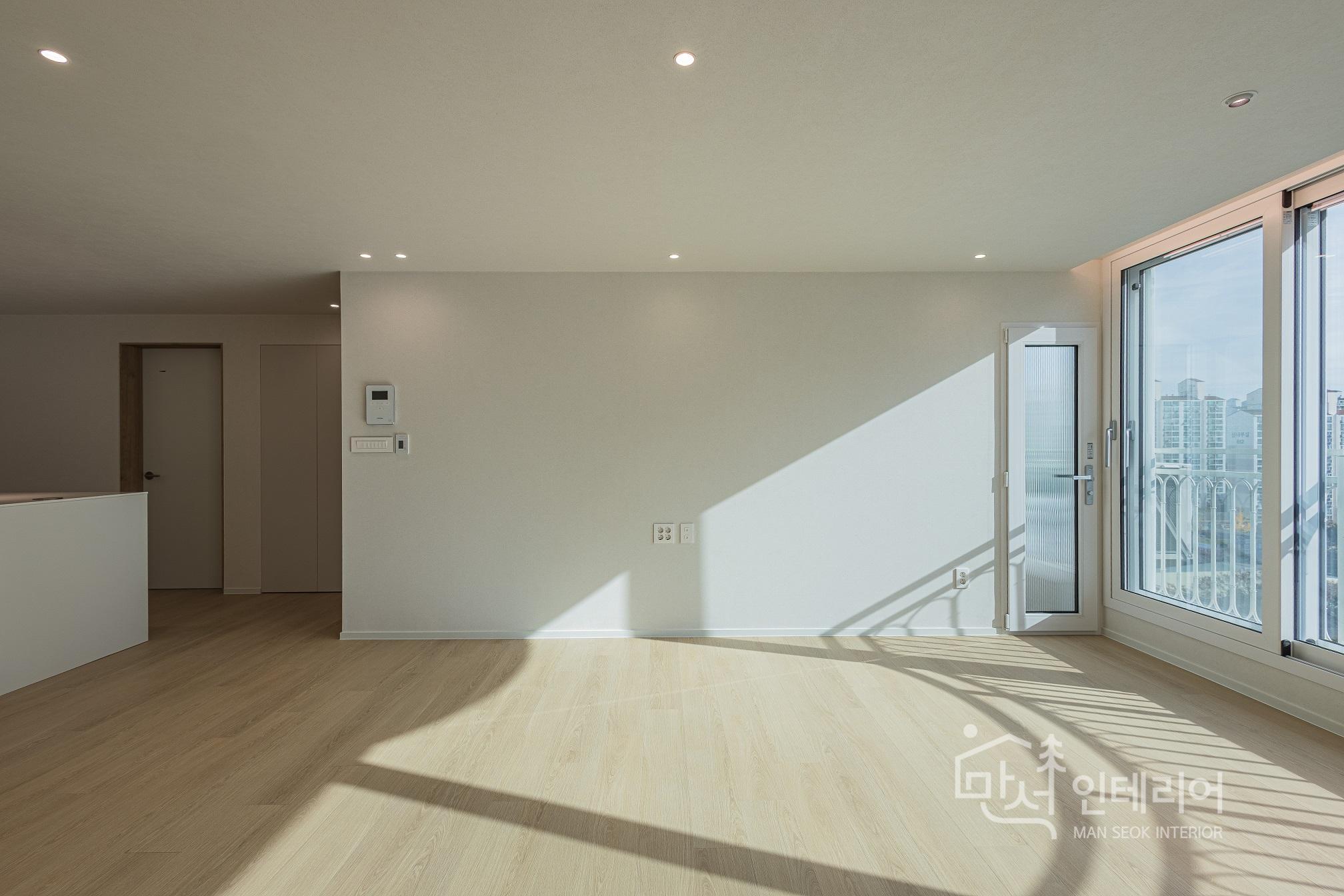 2040995494_DY4GTXZR_933ec4818fb244df27887c492ac63082bcf16da1.jpg 이미지크게보기