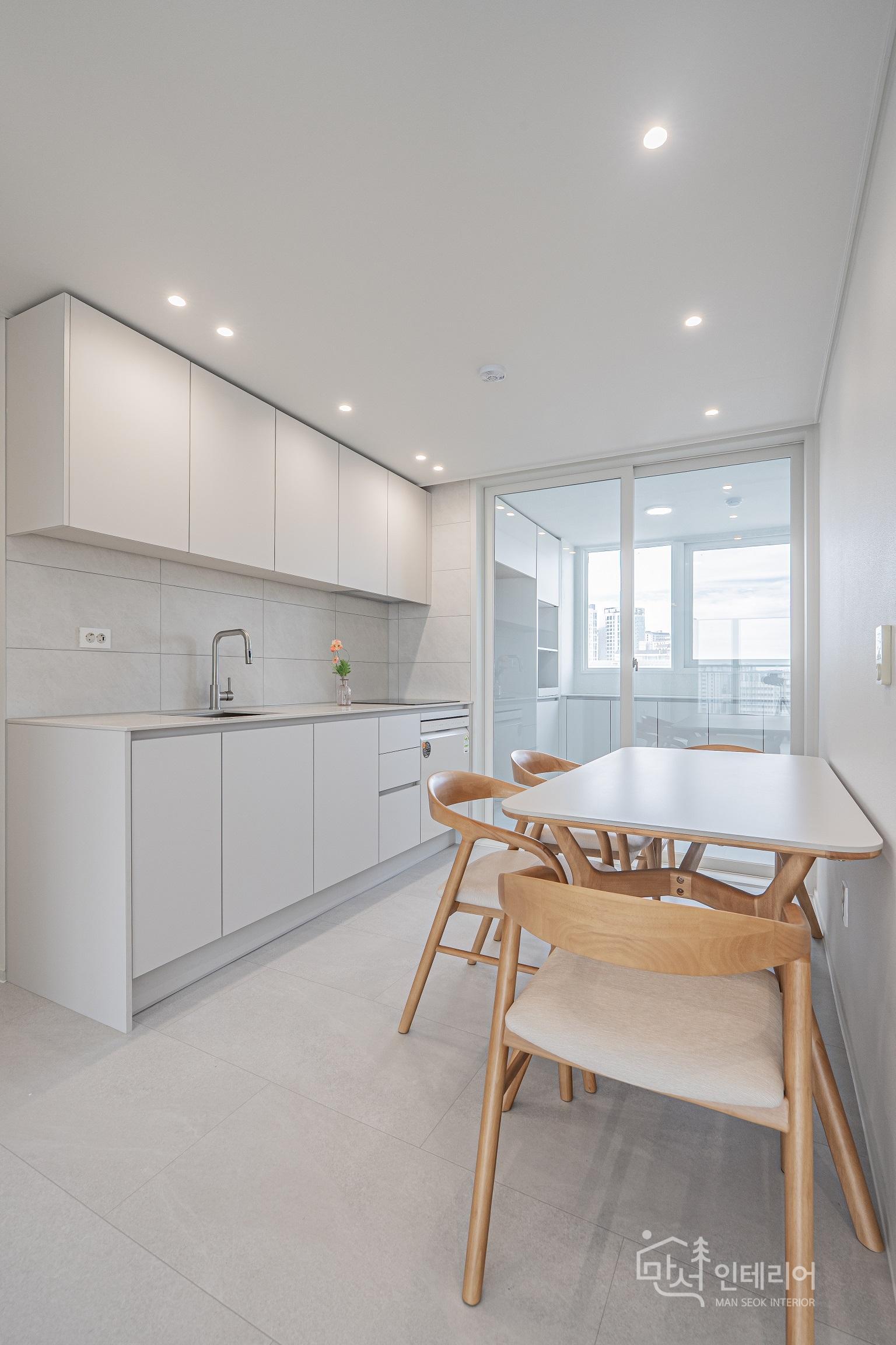 2040995494_FGsye9XY_c0edd1ab04d5415ef84bf4af38f4f57acf9f37a2.jpg 이미지크게보기