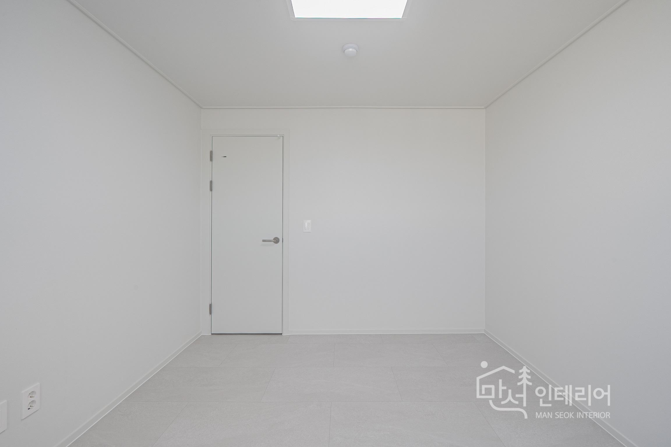 2040995494_uTKcqvmy_869ee351f9568babb4f4177e7834e02c3f60e8ee.jpg 이미지크게보기