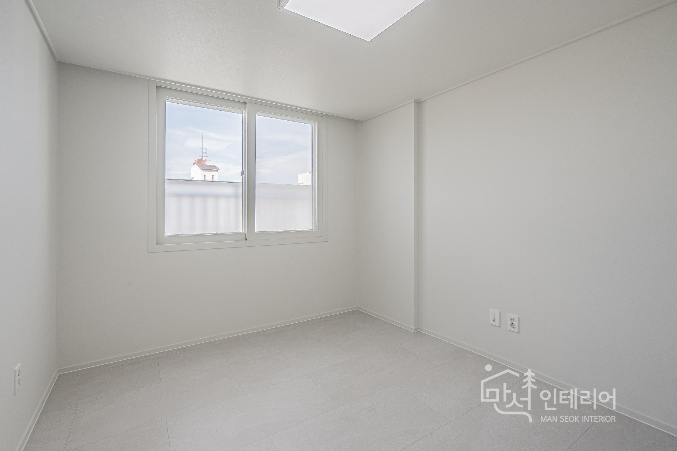 2040995494_uyk1hHx0_2cd46957dbbf0f6d3aee98ccb8d7a6f103f70555.jpg 이미지크게보기